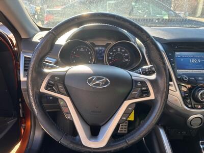 2012 Hyundai VELOSTER   - Photo 11 - Topeka, KS 66608