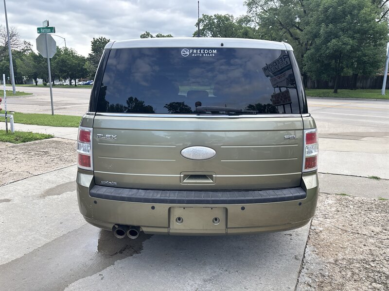 2012 Ford Flex SEL - Photo 4 - Topeka, KS 66608