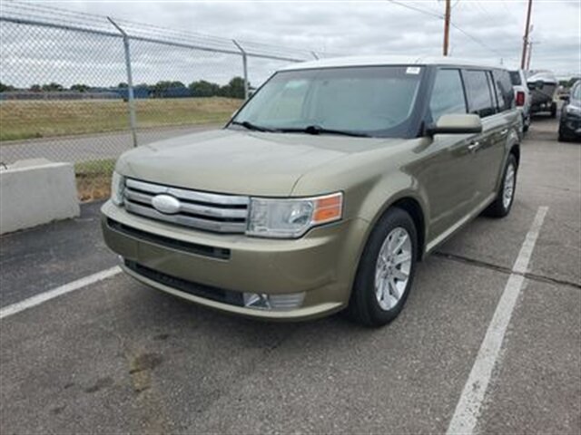 2012 Ford Flex SEL   - Photo 1 - Topeka, KS 66608