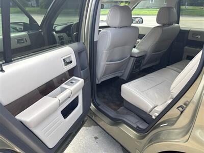 2012 Ford Flex SEL - Photo 16 - Topeka, KS 66608