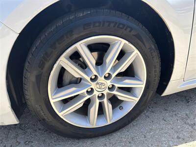 2014 Toyota Avalon XLE - Photo 5 - Topeka, KS 66608