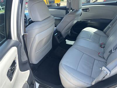 2014 Toyota Avalon XLE - Photo 12 - Topeka, KS 66608