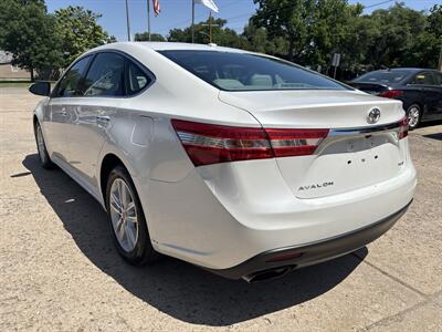 2014 Toyota Avalon XLE - Photo 4 - Topeka, KS 66608