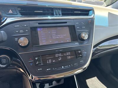 2014 Toyota Avalon XLE - Photo 11 - Topeka, KS 66608