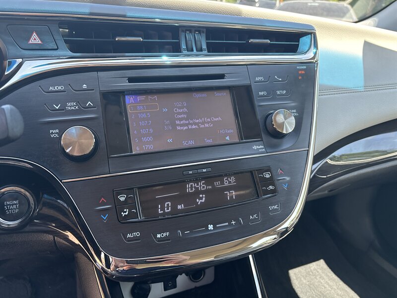 2014 Toyota Avalon XLE - Photo 16 - Topeka, KS 66608