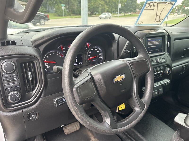 2022 Chevrolet Silverado 1500 Limited Work Truck   - Photo 14 - Topeka, KS 66608