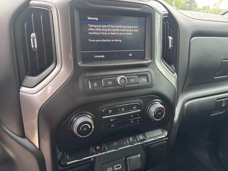 2022 Chevrolet Silverado 1500 Limited Work Truck   - Photo 17 - Topeka, KS 66608