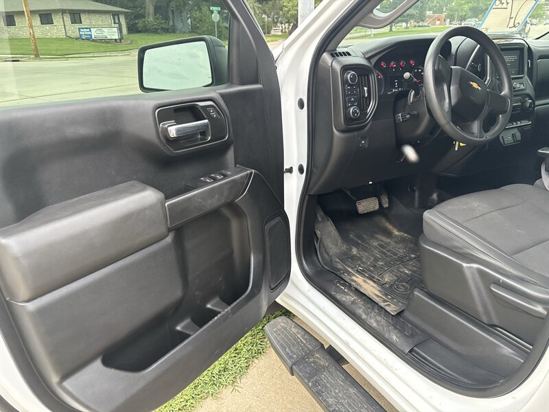 2022 Chevrolet Silverado 1500 Limited Work Truck   - Photo 10 - Topeka, KS 66608