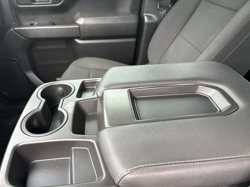 2022 Chevrolet Silverado 1500 Limited Work Truck   - Photo 18 - Topeka, KS 66608
