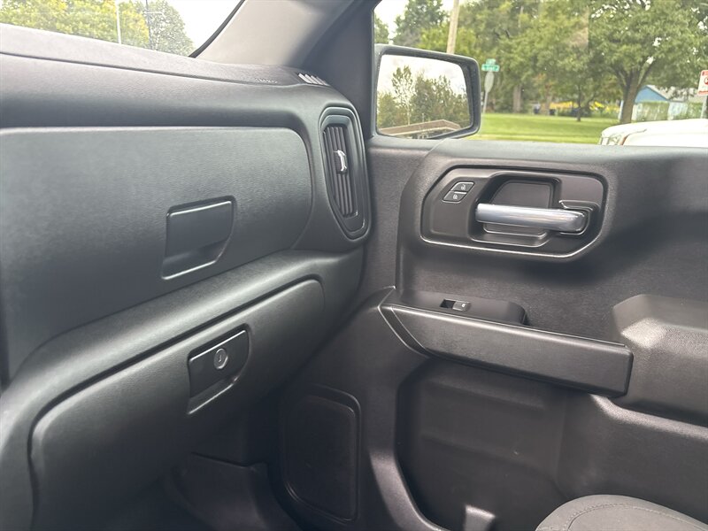 2022 Chevrolet Silverado 1500 Limited Work Truck   - Photo 19 - Topeka, KS 66608