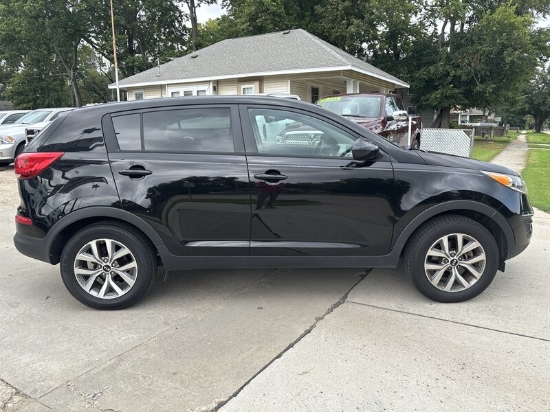 2016 Kia Sportage LX   - Photo 4 - Topeka, KS 66608