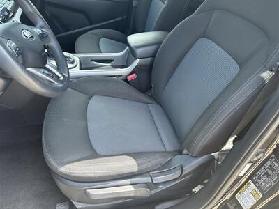 2016 Kia Sportage LX - Photo 8 - Topeka, KS 66608