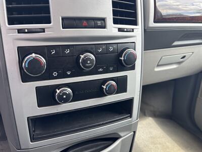2010 Chrysler Town & Country Touring   - Photo 22 - Topeka, KS 66608