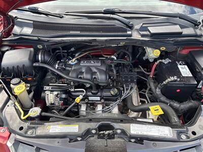 2010 Chrysler Town & Country Touring   - Photo 9 - Topeka, KS 66608