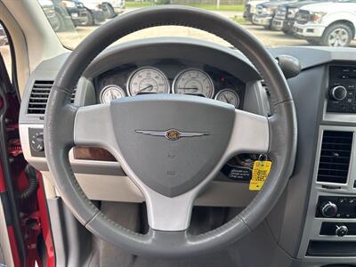 2010 Chrysler Town & Country Touring   - Photo 17 - Topeka, KS 66608
