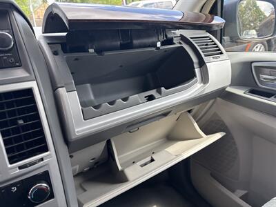 2010 Chrysler Town & Country Touring   - Photo 25 - Topeka, KS 66608