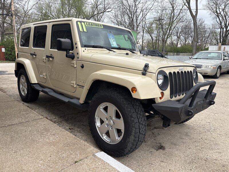 2011 Jeep Wrangler Sahara  