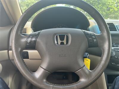 2005 Honda Accord EX w/Leather   - Photo 13 - Topeka, KS 66608