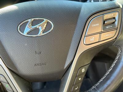 2015 Hyundai SANTA FE Sport 2.4L   - Photo 14 - Topeka, KS 66608