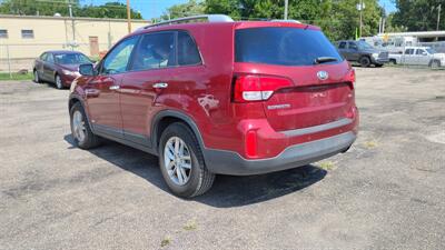 2014 Kia Sorento LX   - Photo 2 - Topeka, KS 66608