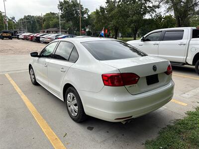 2013 Volkswagen Jetta S   - Photo 2 - Topeka, KS 66608
