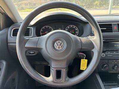 2013 Volkswagen Jetta S   - Photo 11 - Topeka, KS 66608