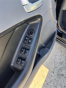 2017 Kia Forte LX - Photo 6 - Topeka, KS 66608