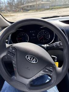 2017 Kia Forte LX - Photo 7 - Topeka, KS 66608