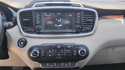 2017 Kia Sorento EX Plus V6   - Photo 27 - Topeka, KS 66608