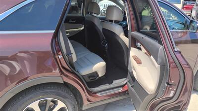 2017 Kia Sorento EX Plus V6   - Photo 38 - Topeka, KS 66608