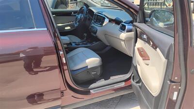 2017 Kia Sorento EX Plus V6   - Photo 35 - Topeka, KS 66608