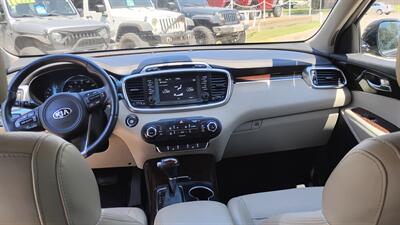 2017 Kia Sorento EX Plus V6   - Photo 23 - Topeka, KS 66608