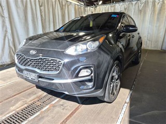 2020 Kia Sportage EX   - Photo 1 - Topeka, KS 66608