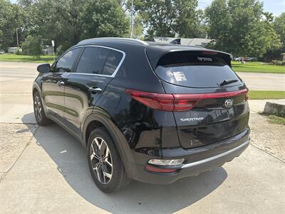 2020 Kia Sportage EX - Photo 2 - Topeka, KS 66608