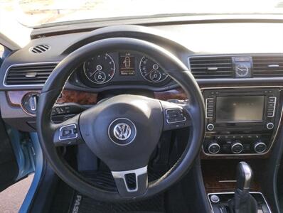 2012 Volkswagen Passat V6 SEL Premium   - Photo 17 - Topeka, KS 66608