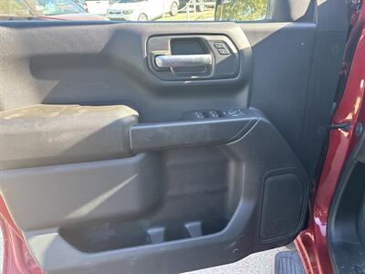 2021 Chevrolet Silverado 1500 Custom   - Photo 13 - Topeka, KS 66608