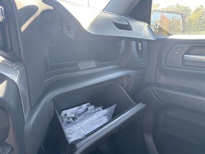 2021 Chevrolet Silverado 1500 Custom   - Photo 20 - Topeka, KS 66608