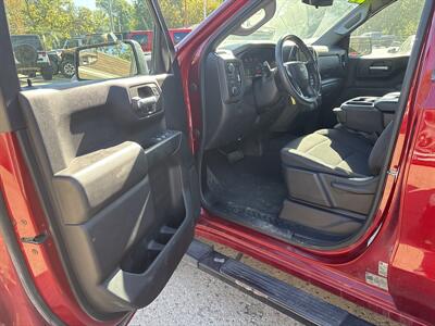 2021 Chevrolet Silverado 1500 Custom   - Photo 12 - Topeka, KS 66608