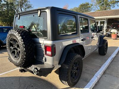 2018 Jeep Wrangler Sport   - Photo 4 - Topeka, KS 66608