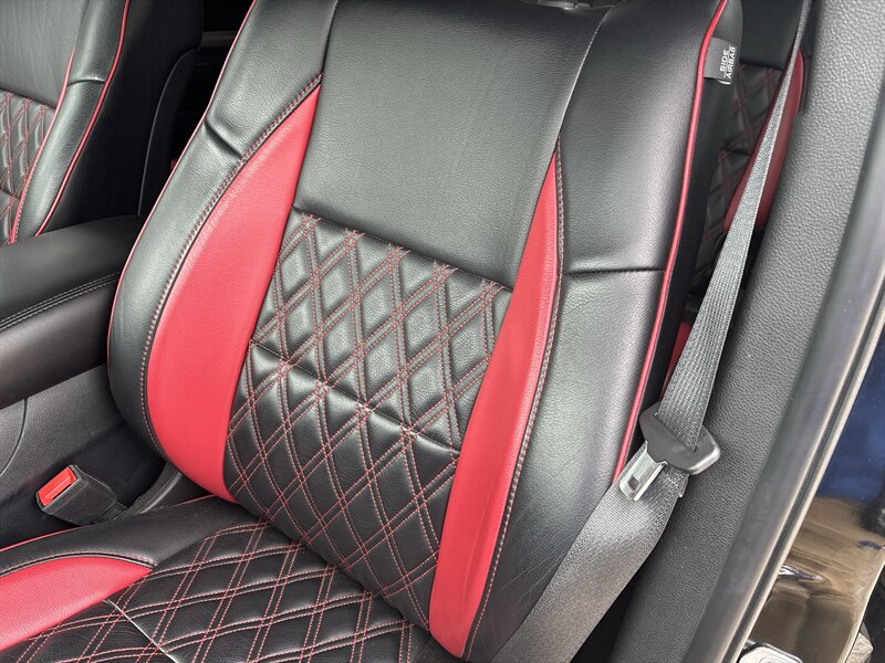 2019 Dodge Durango SXT - Photo 13 - Topeka, KS 66608