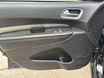 2019 Dodge Durango SXT - Photo 10 - Topeka, KS 66608