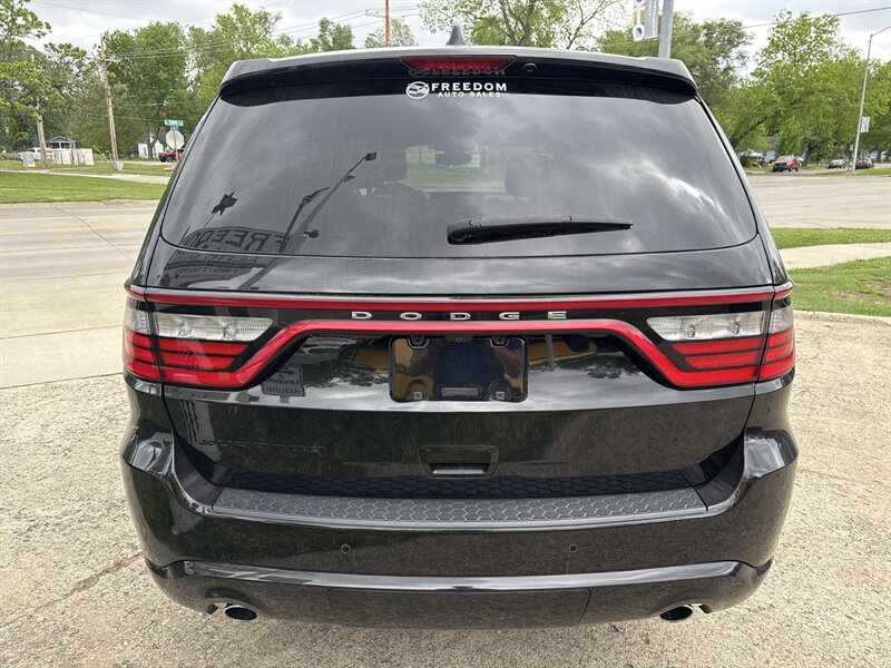 2019 Dodge Durango SXT - Photo 3 - Topeka, KS 66608
