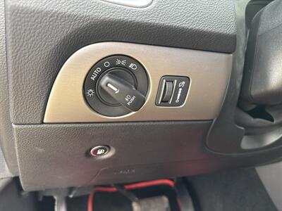 2019 Dodge Durango SXT - Photo 15 - Topeka, KS 66608