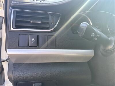 2015 Toyota Camry LE   - Photo 13 - Topeka, KS 66608