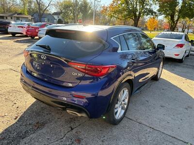 2019 INFINITI QX30 Pure   - Photo 5 - Topeka, KS 66608