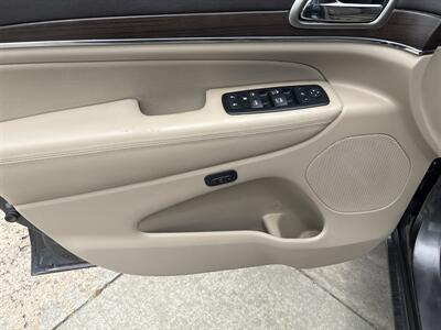 2015 Jeep Grand Cherokee Overland - Photo 10 - Topeka, KS 66608