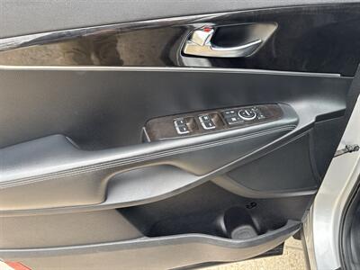 2017 Kia Sorento L - Photo 13 - Topeka, KS 66608