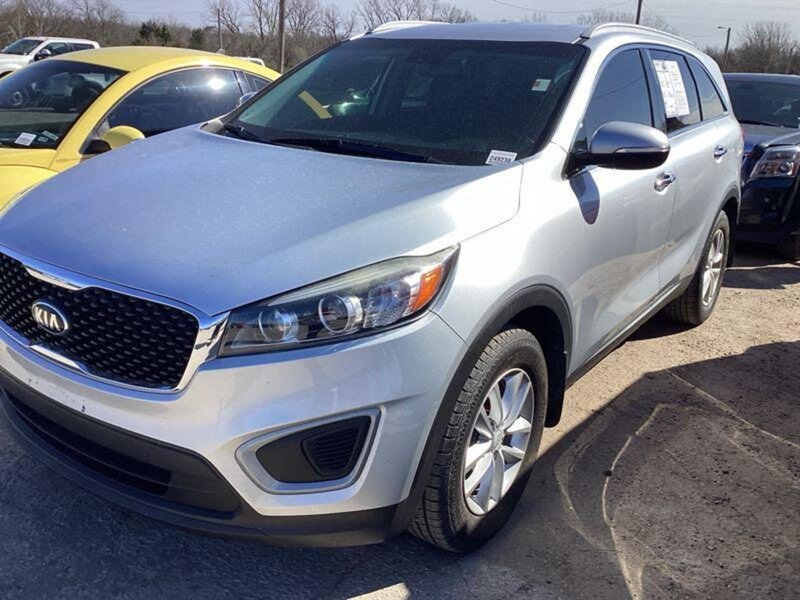 2017 Kia Sorento L  