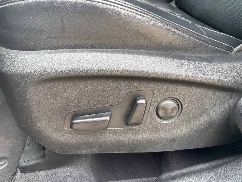 2017 Kia Sorento L - Photo 14 - Topeka, KS 66608