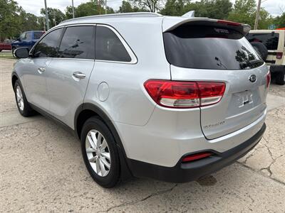 2017 Kia Sorento L - Photo 5 - Topeka, KS 66608